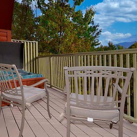 Mountain Serenity Gatlinburg Room photo